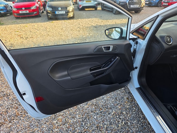 Used Ford Fiesta 2014 for sale - 74563256: Photo 29