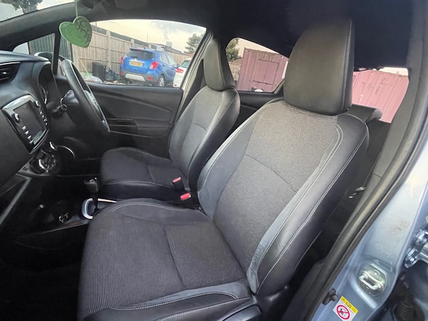 Used Toyota Yaris 2017 for sale - 76098991: Photo 23