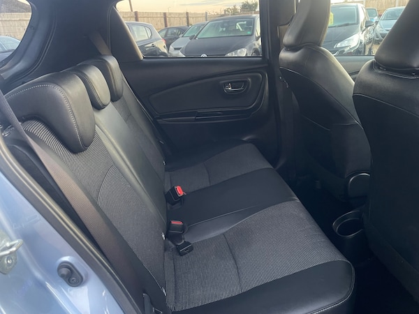 Used Toyota Yaris 2017 for sale - 76098991: Photo 25