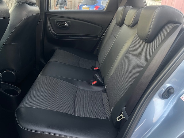 Used Toyota Yaris 2017 for sale - 76098991: Photo 27