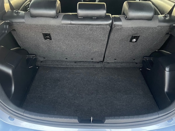 Used Toyota Yaris 2017 for sale - 76098991: Photo 38
