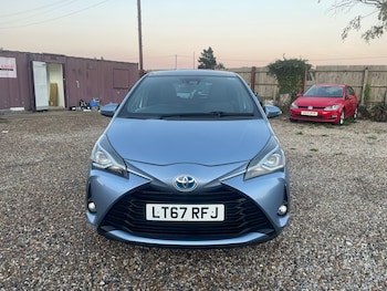 Used Toyota Yaris 2017 for sale - 76098991: Photo 3