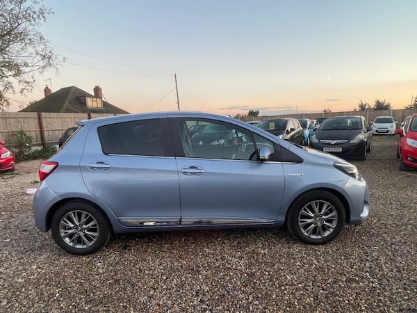 Used Toyota Yaris 2017 for sale - 76098991: Photo 6