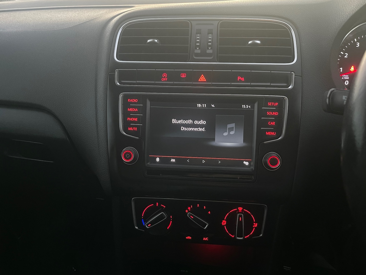 Used Volkswagen Polo 2015 for sale - 76041664: Photo 38