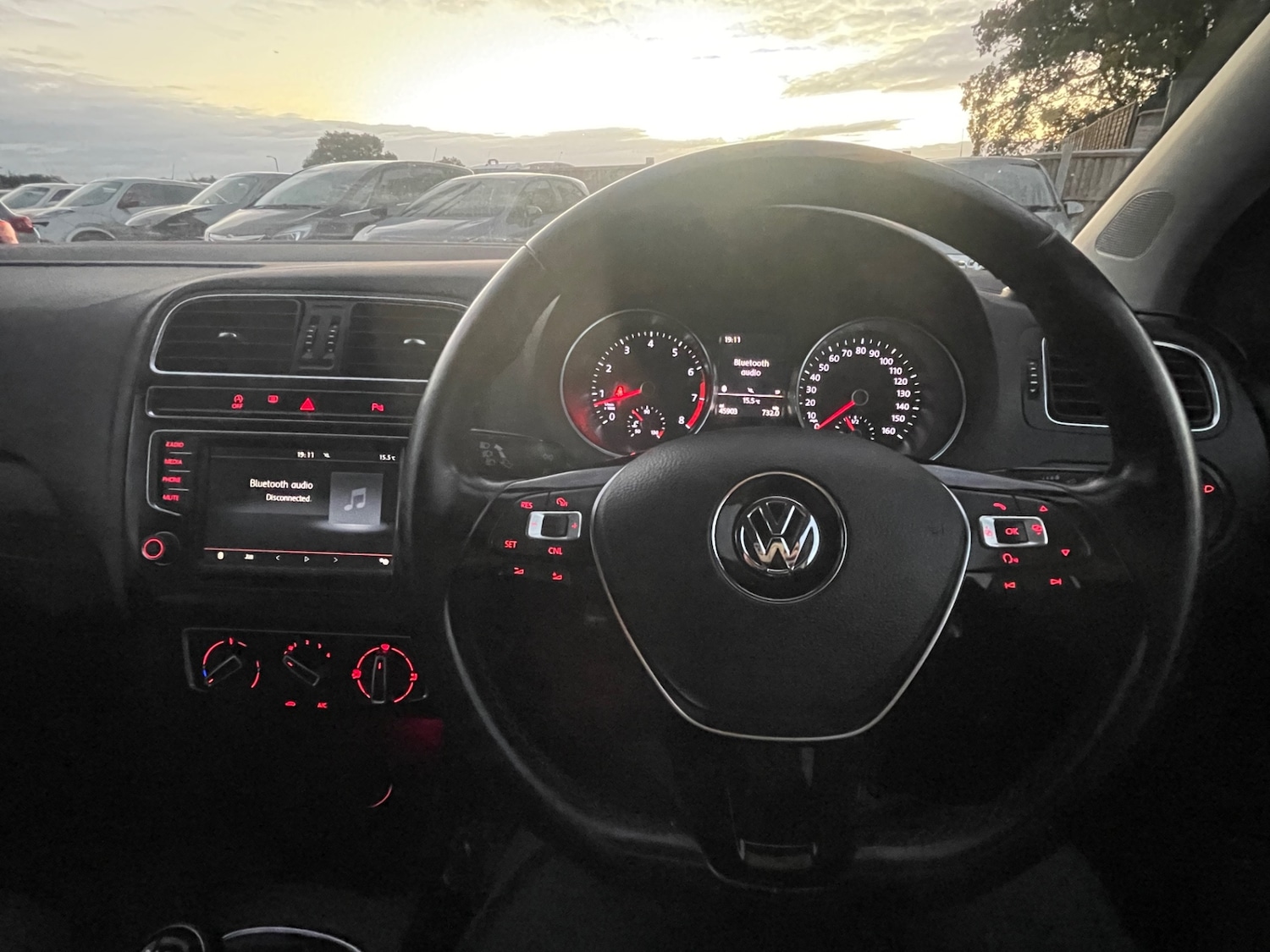 Used Volkswagen Polo 2015 for sale - 76041664: Photo 39