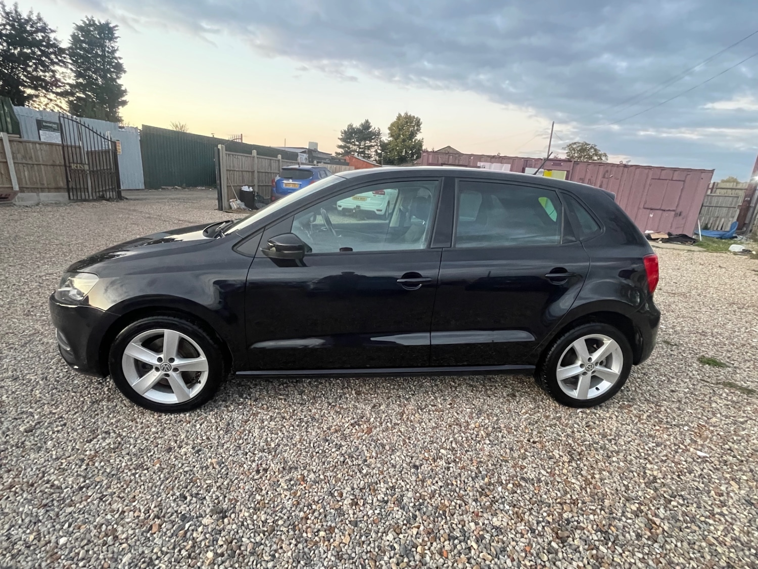 Used Volkswagen Polo 2015 for sale - 76041664: Photo 8