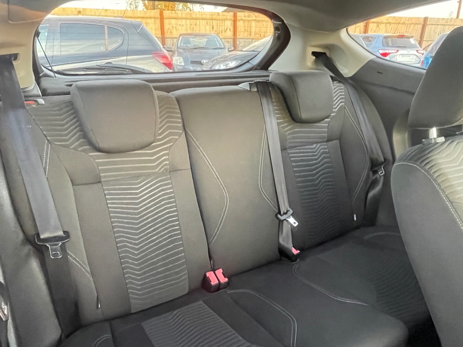 Used Ford Fiesta 2015 for sale - 76058324: Photo 16