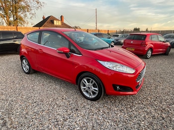 2015 (15) - 1.0 EcoBoost Zetec 3dr