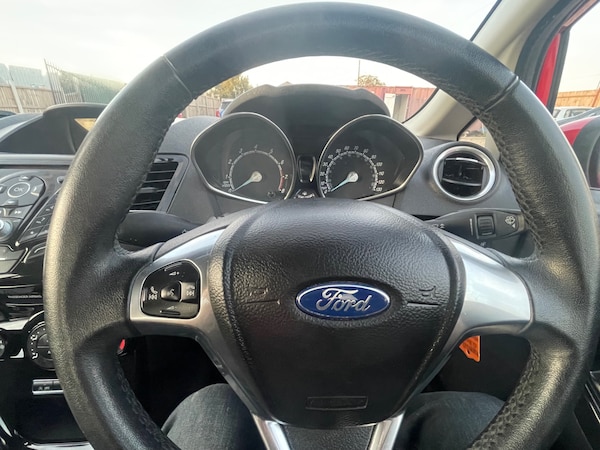 Used Ford Fiesta 2015 for sale - 76058324: Photo 23