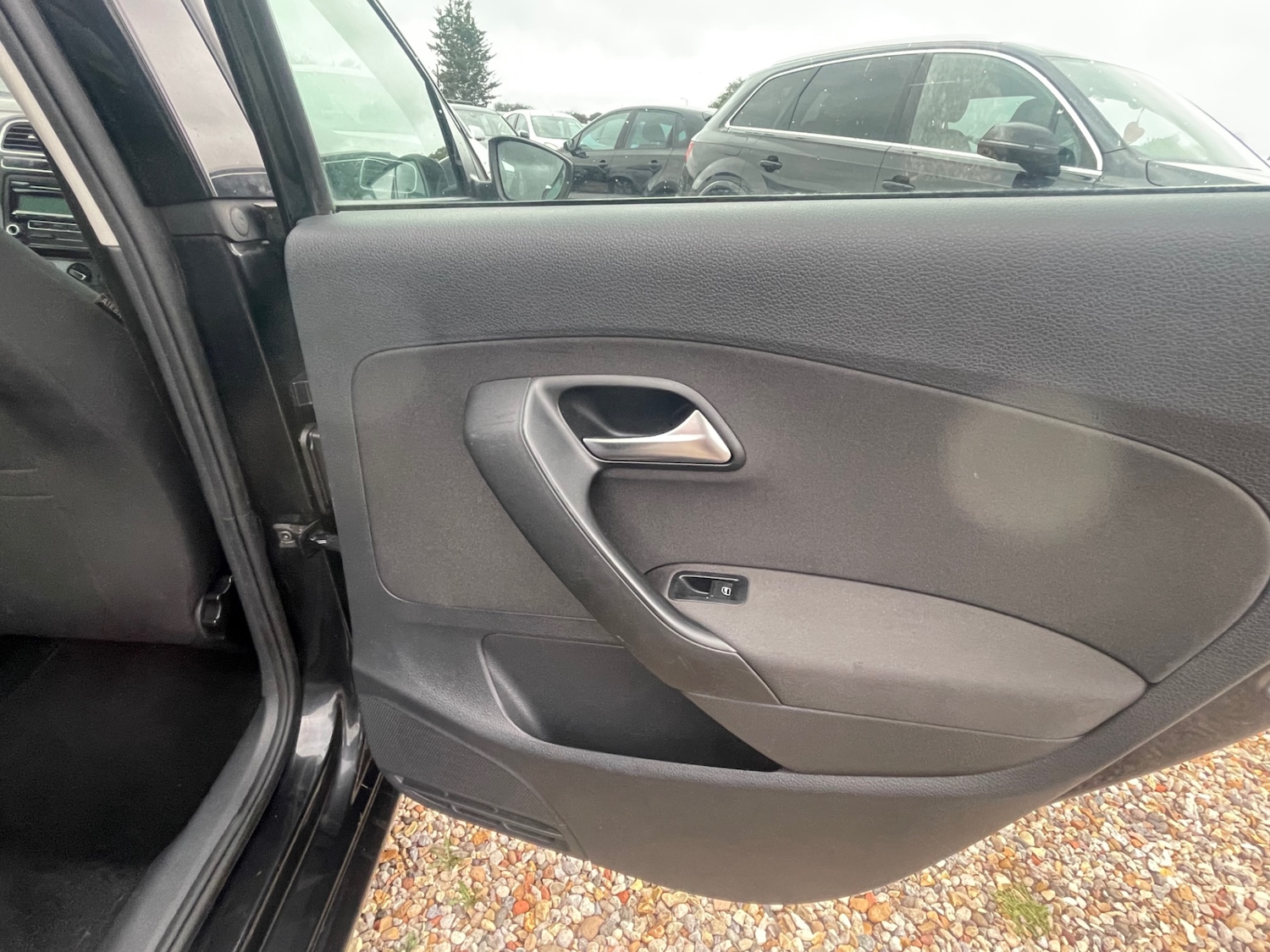 Used Volkswagen Polo 2011 for sale - 76551166: Photo 16