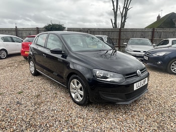 Used Volkswagen Polo 2011 for sale - 76551166: Photo