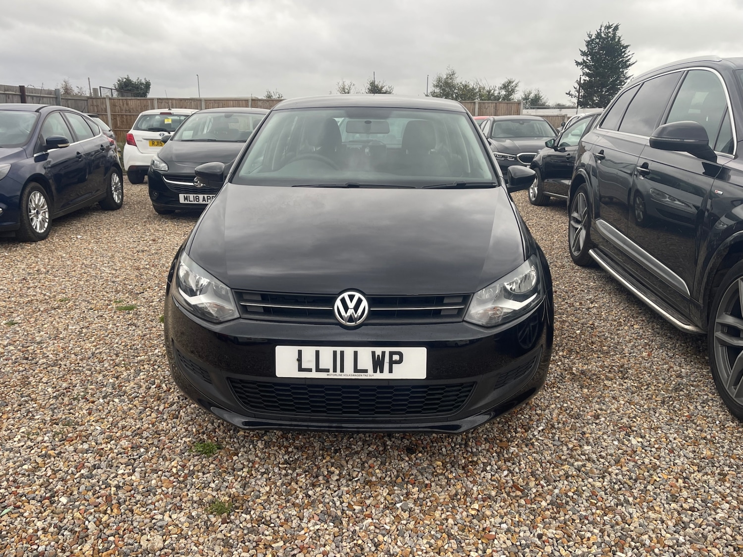 Used Volkswagen Polo 2011 for sale - 76551166: Photo 2