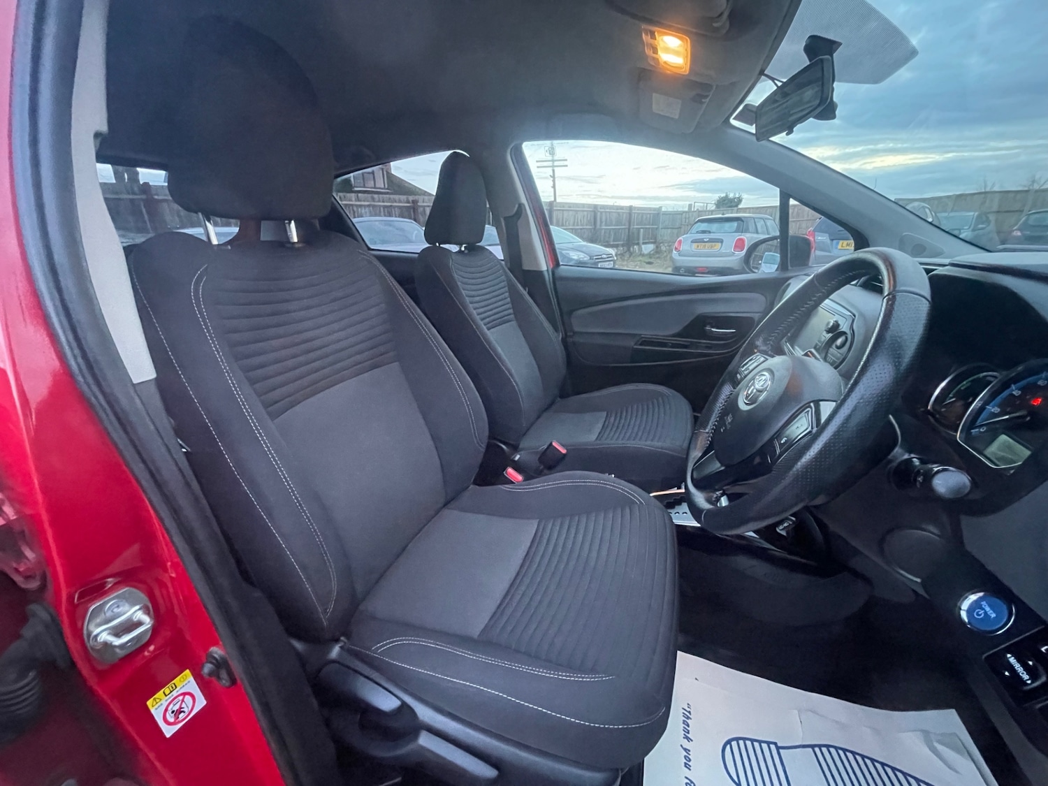 Used Toyota Yaris 2016 for sale - 77357204: Photo 22