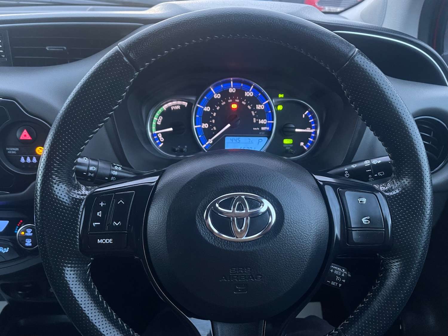 Used Toyota Yaris 2016 for sale - 77357204: Photo 26