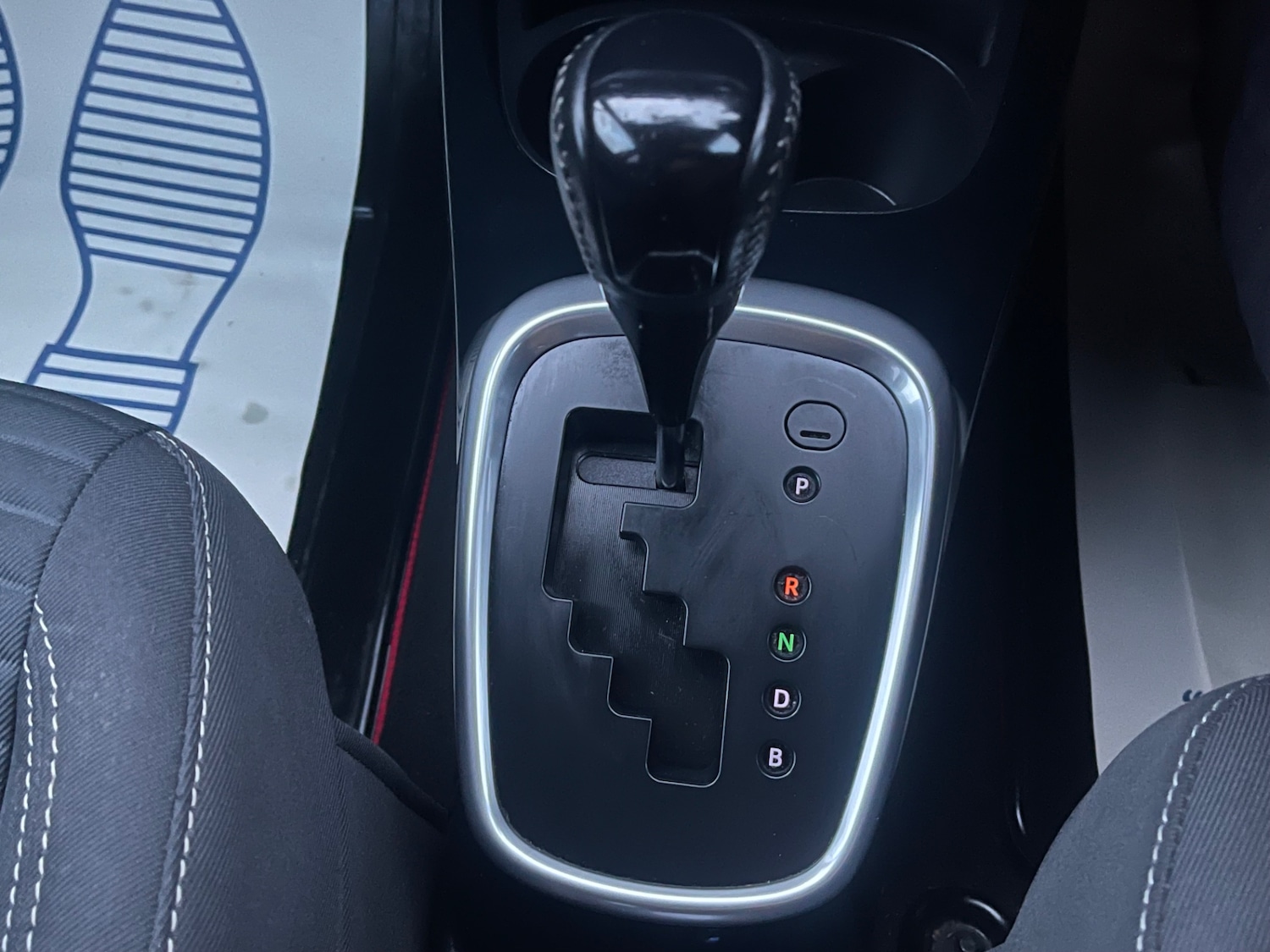 Used Toyota Yaris 2016 for sale - 77357204: Photo 29