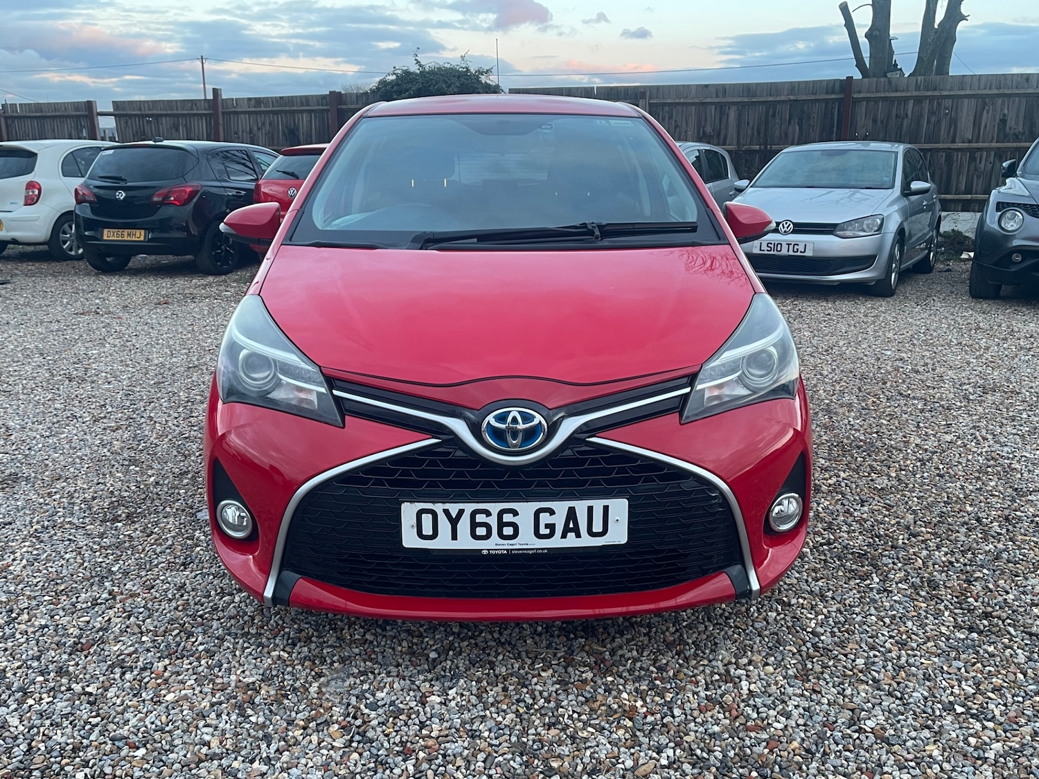 Used Toyota Yaris 2016 for sale - 77357204: Photo 3