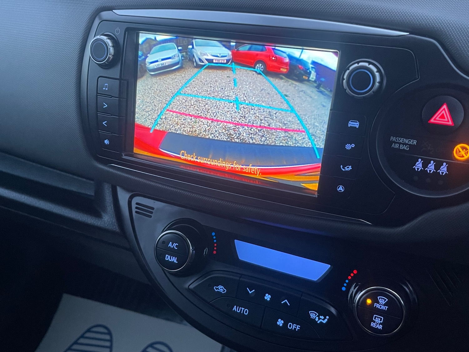 Used Toyota Yaris 2016 for sale - 77357204: Photo 30