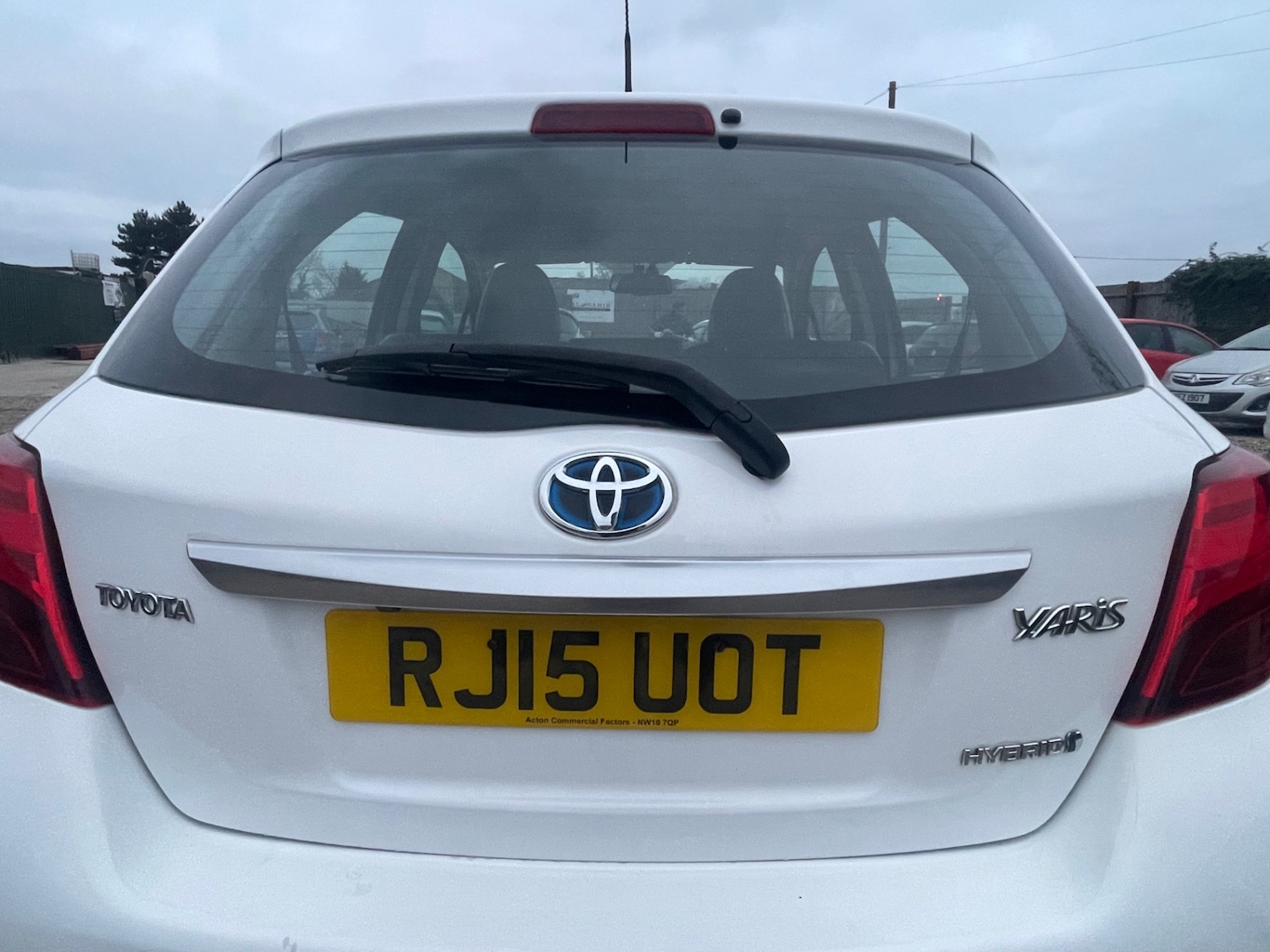 Used Toyota Yaris 2015 for sale - 77065879: Photo 36