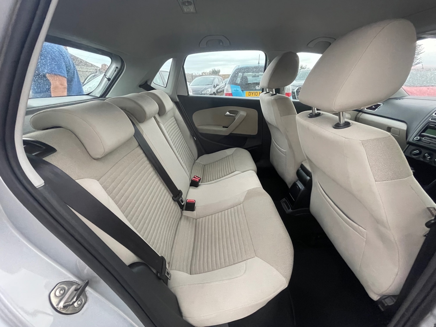 Used Volkswagen Polo 2010 for sale - 76082801: Photo 22