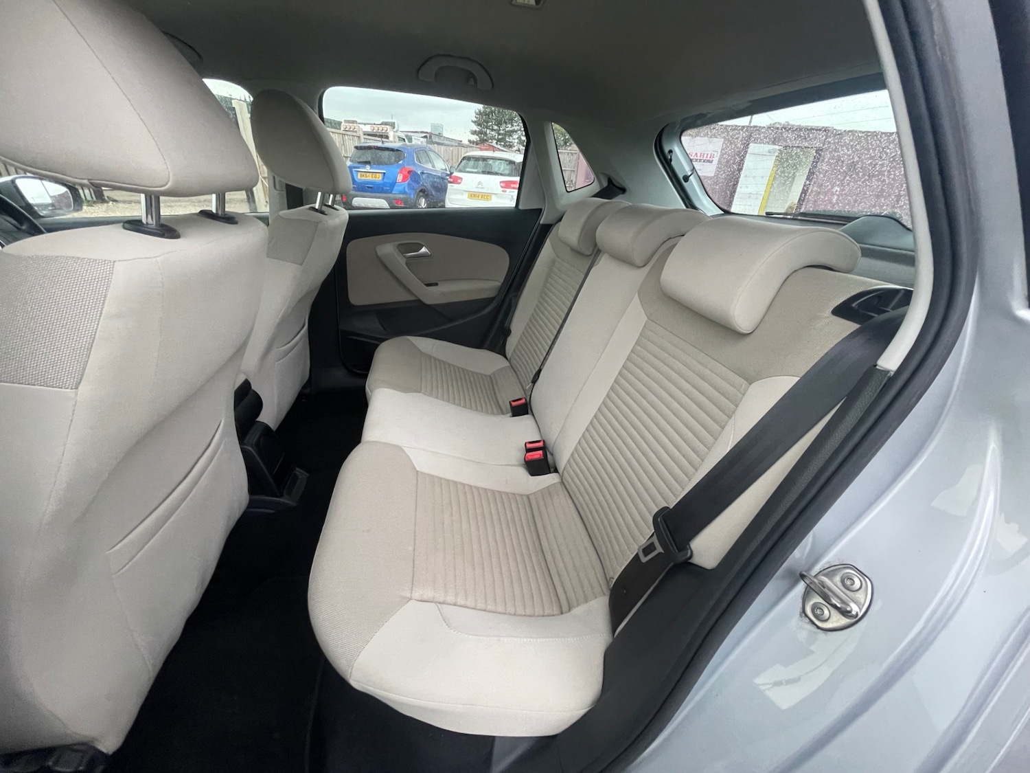 Used Volkswagen Polo 2010 for sale - 76082801: Photo 23