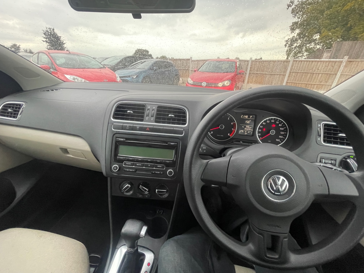 Used Volkswagen Polo 2010 for sale - 76082801: Photo 35