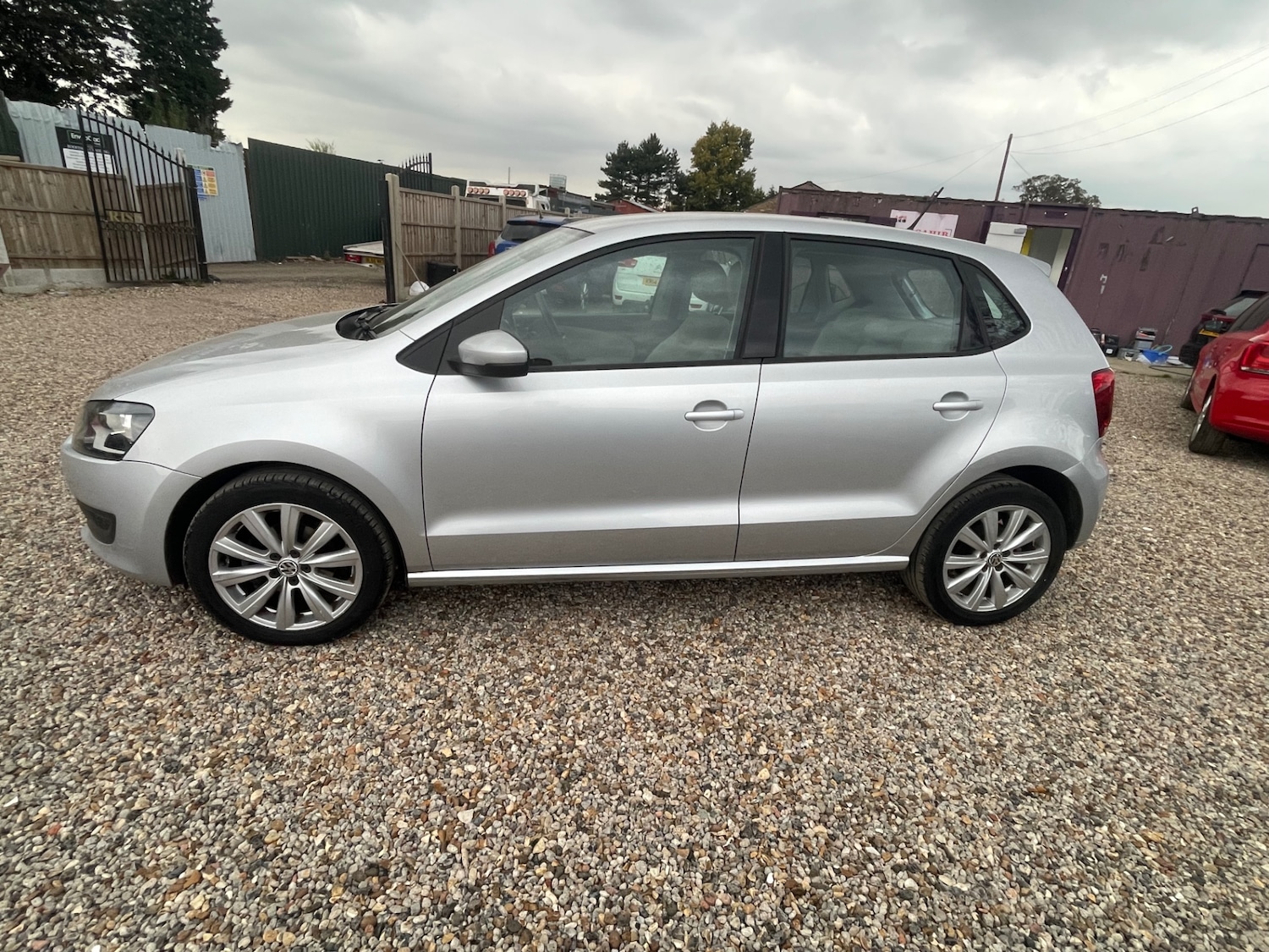 Used Volkswagen Polo 2010 for sale - 76082801: Photo 8