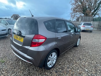 Used Honda Jazz 2014 for sale - 76850921: Photo