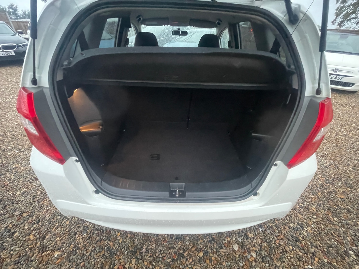 Used Honda Jazz 2013 for sale - 76433414: Photo 14