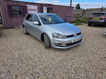 Used Volkswagen Golf 2014 for sale - 75656399: Photo