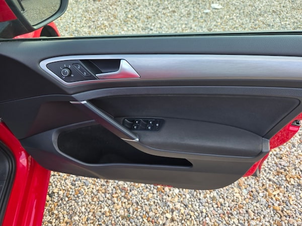 Used Volkswagen Golf 2015 for sale - 75446895: Photo 15