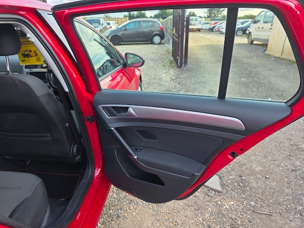 Used Volkswagen Golf 2015 for sale - 75446895: Photo 38