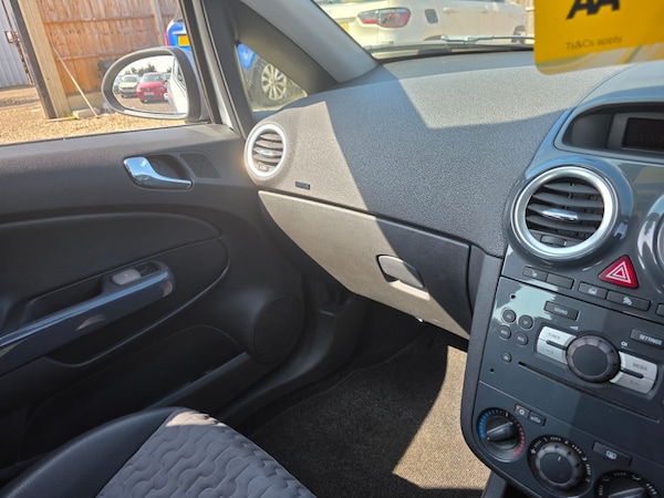 Used Vauxhall Corsa 2012 for sale - 75544267: Photo 31