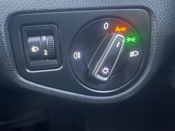 Used Volkswagen Golf 2014 for sale - 76070534: Photo 25