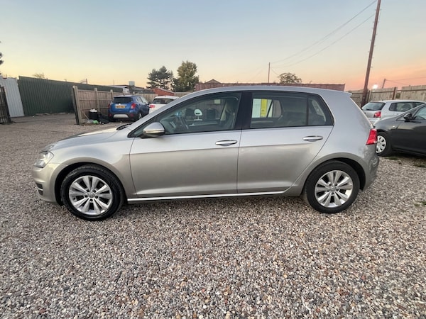 Used Volkswagen Golf 2014 for sale - 76070534: Photo 6