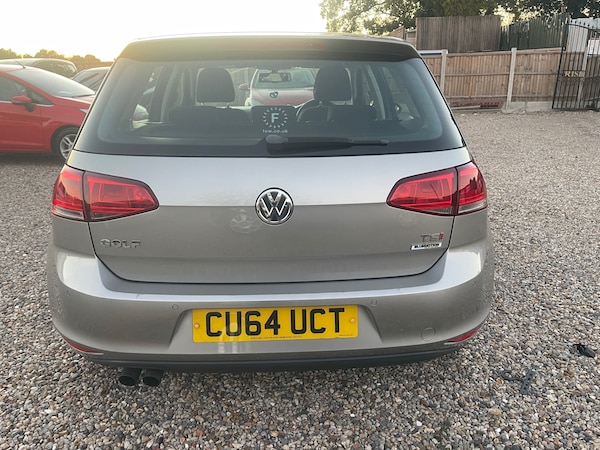 Used Volkswagen Golf 2014 for sale - 76070534: Photo 9