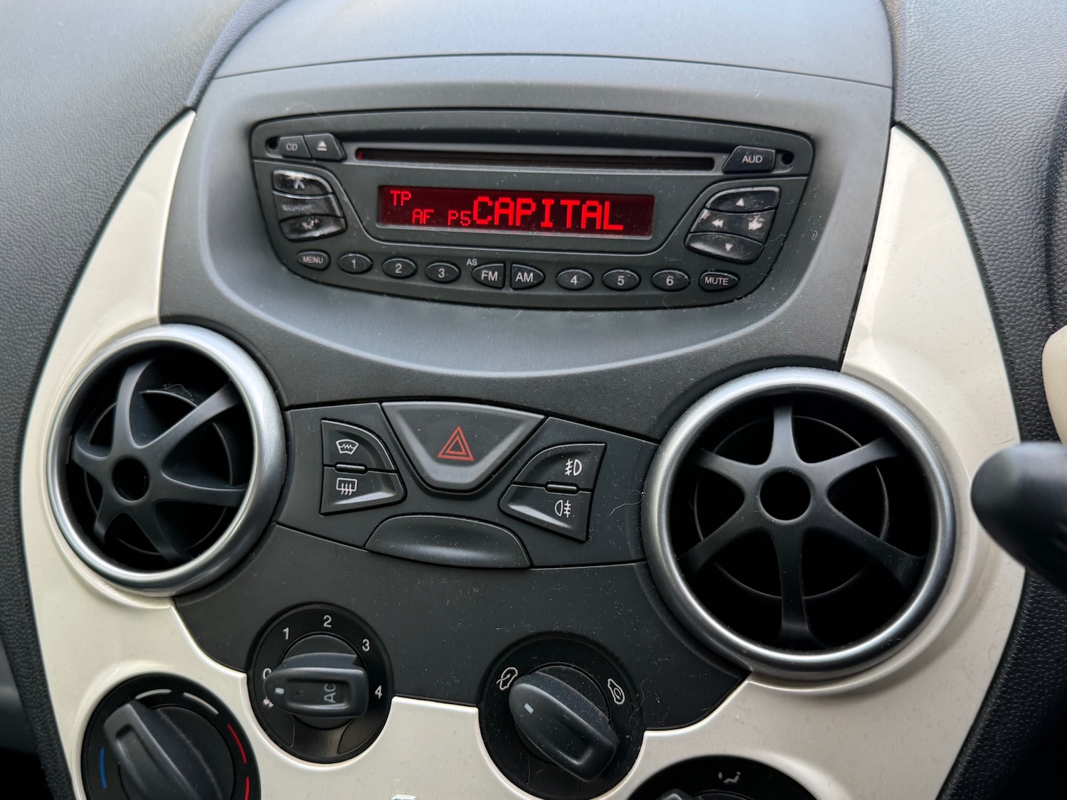 Used Ford Ka 2010 for sale - 76440046: Photo 13