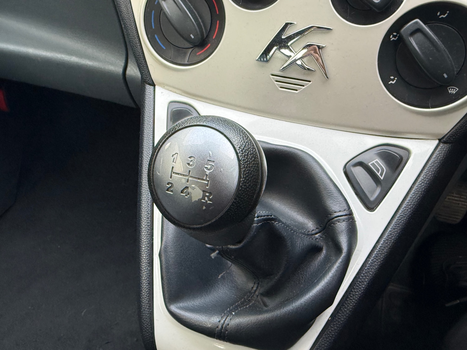 Used Ford Ka 2010 for sale - 76440046: Photo 14