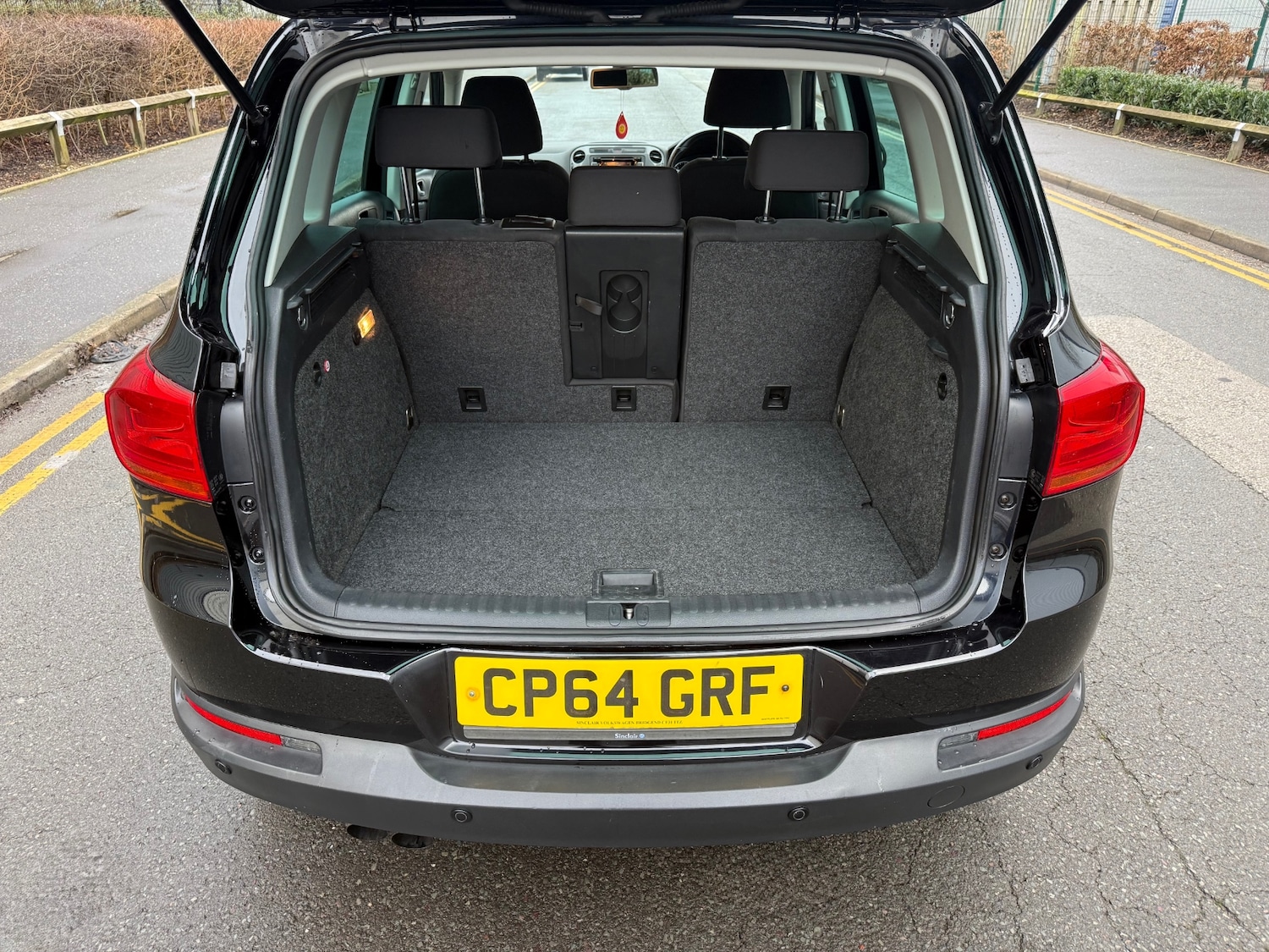 Used Volkswagen Tiguan 2015 for sale - 77438810: Photo 10