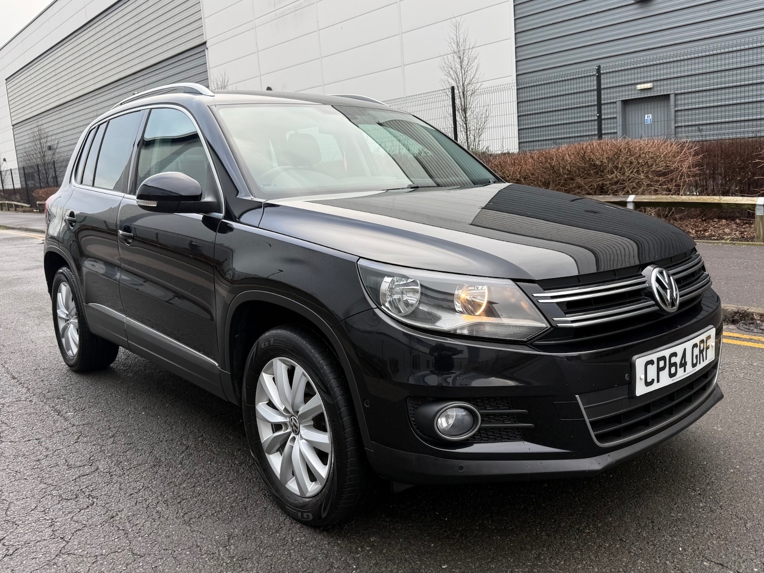 Used Volkswagen Tiguan 2015 for sale - 77438810: Photo 4