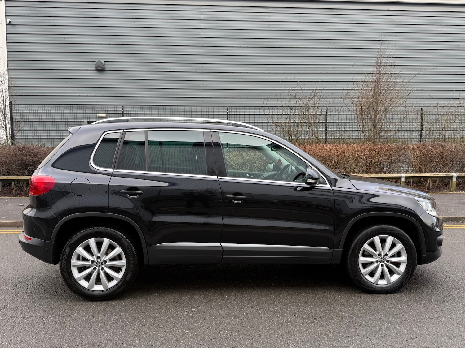 Used Volkswagen Tiguan 2015 for sale - 77438810: Photo 9