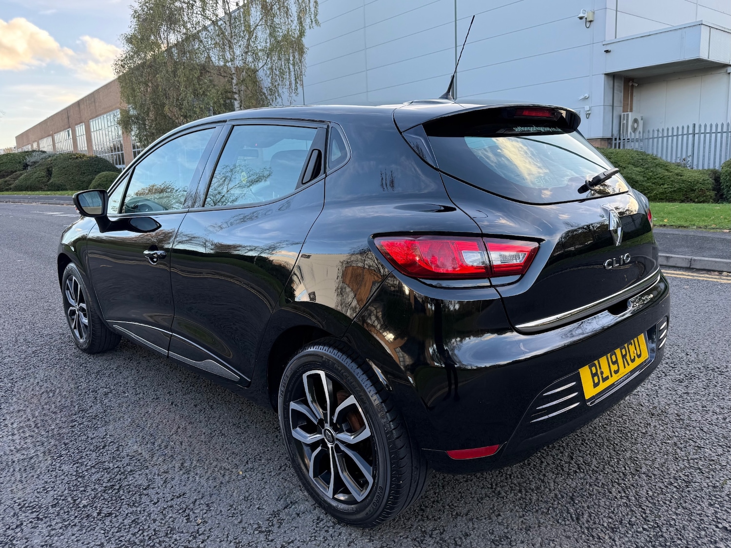 Used Renault Clio 2019 for sale - 76446115: Photo 10