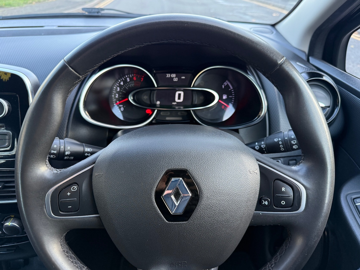 Used Renault Clio 2019 for sale - 76446115: Photo 15