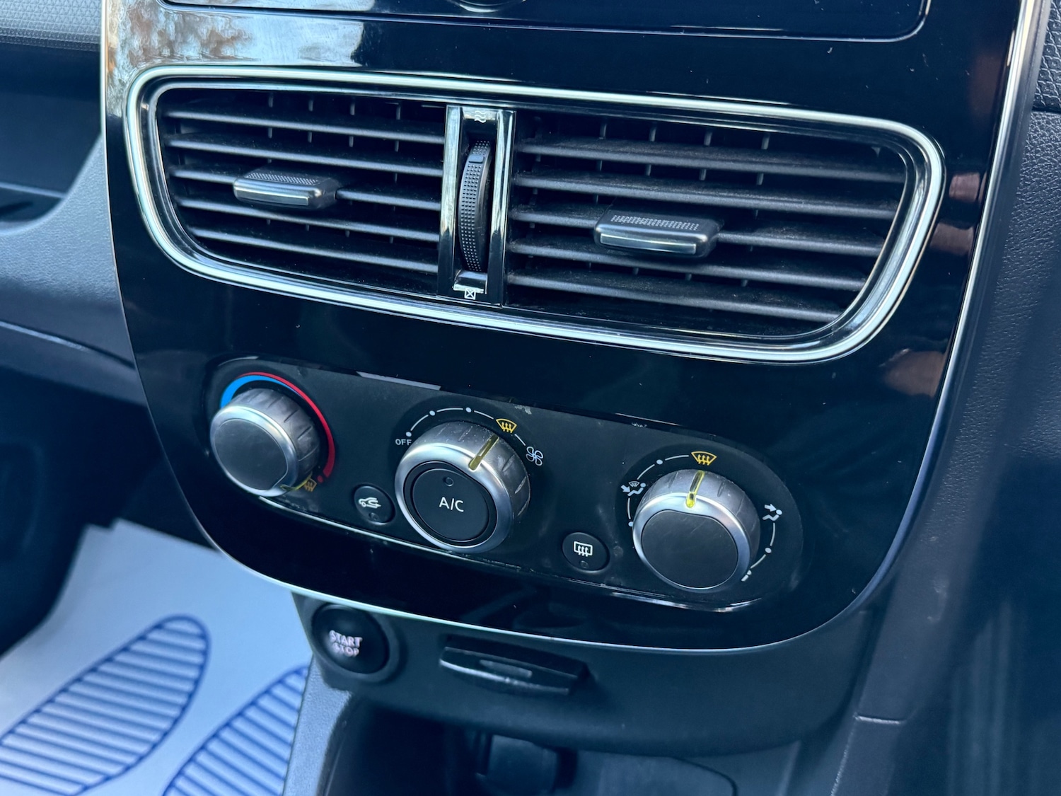 Used Renault Clio 2019 for sale - 76446115: Photo 18