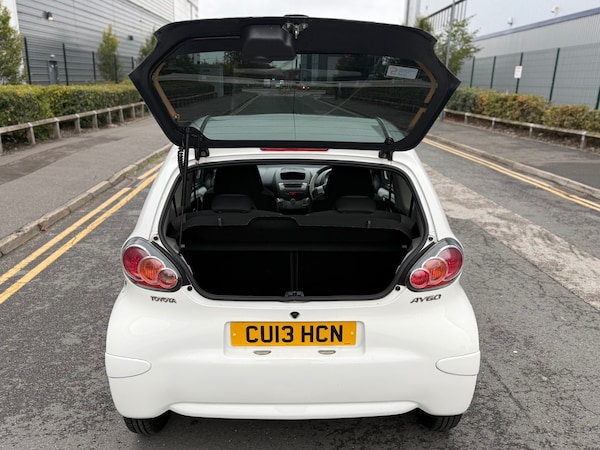 Used Toyota AYGO 2013 for sale - 76256831: Photo 10