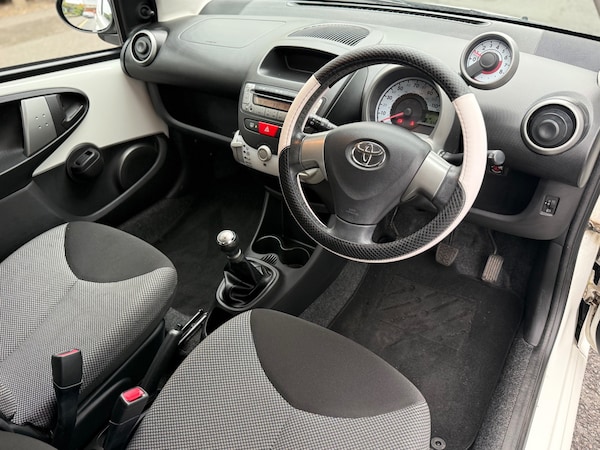 Used Toyota AYGO 2013 for sale - 76256831: Photo 12