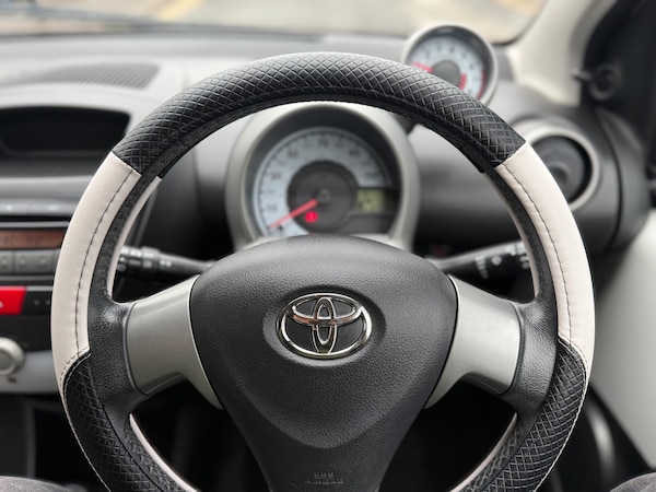 Used Toyota AYGO 2013 for sale - 76256831: Photo 15