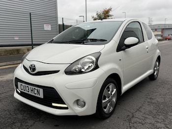 Used Toyota AYGO 2013 for sale - 76256831: Photo