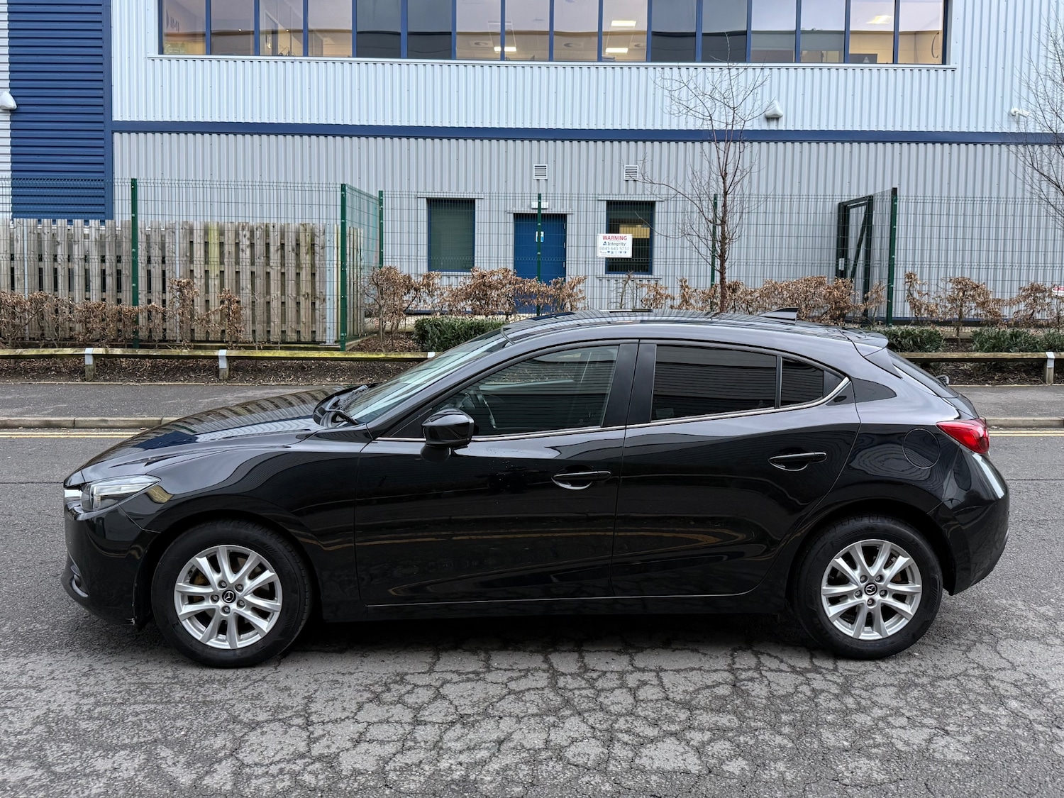 Used Mazda Mazda3 2017 for sale - 77624806: Photo 5