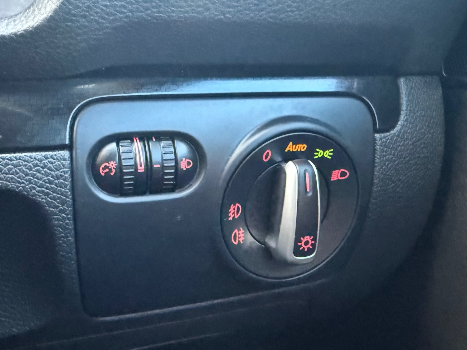 Used Volkswagen Scirocco 2016 for sale - 77242264: Photo 21