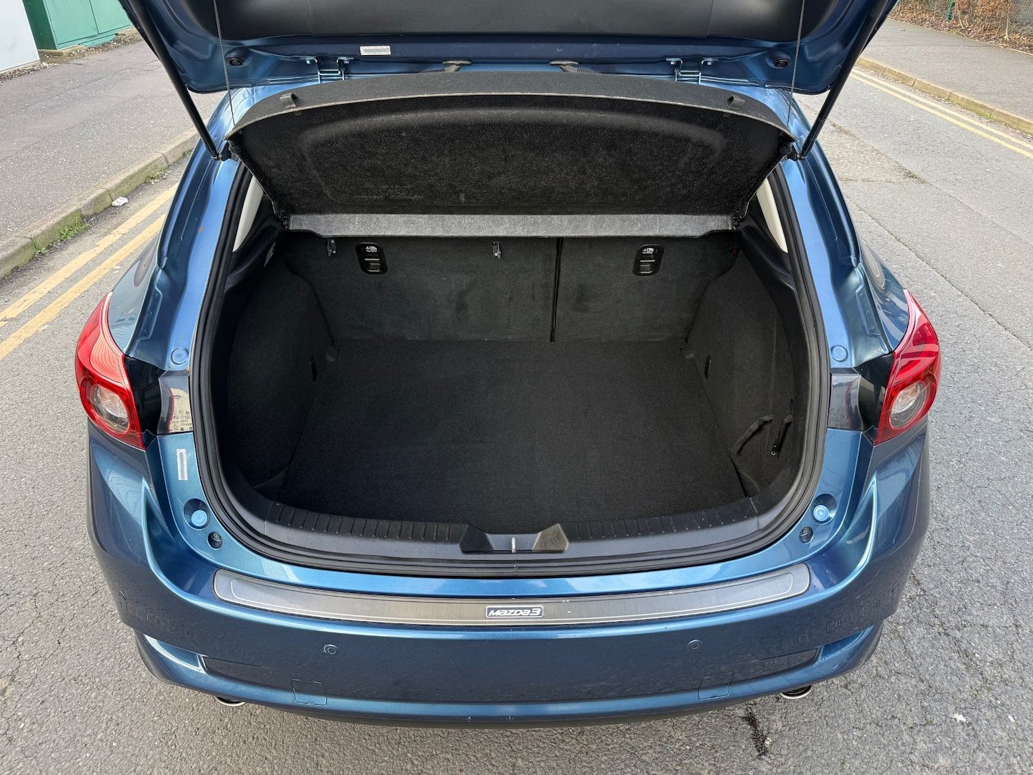 Used Mazda Mazda3 2018 for sale - 77750259: Photo 10